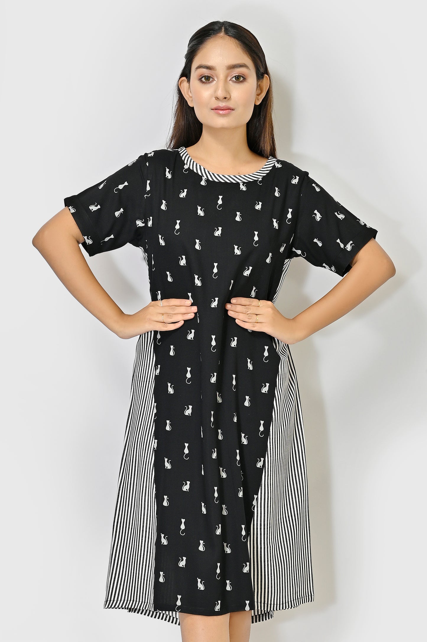 Women Black Cat Print Cotton Rayon Night Shirt