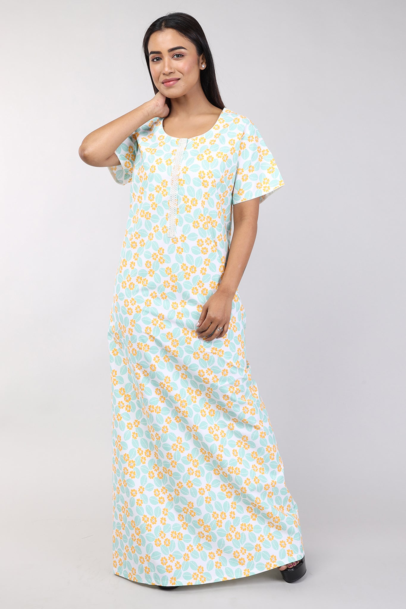 Women Off-White Floral Print Cotton Cambric Nighty