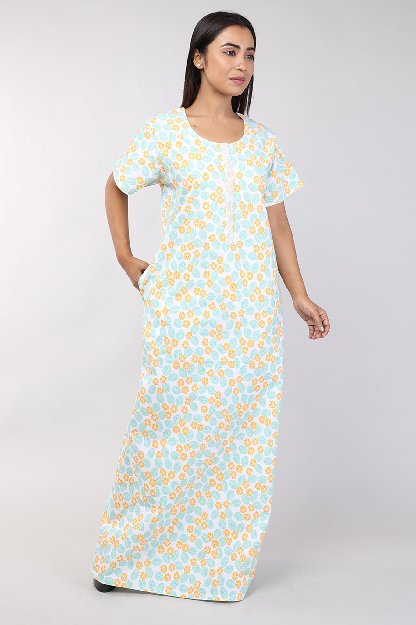 Women Off-White Floral Print Cotton Cambric Nighty
