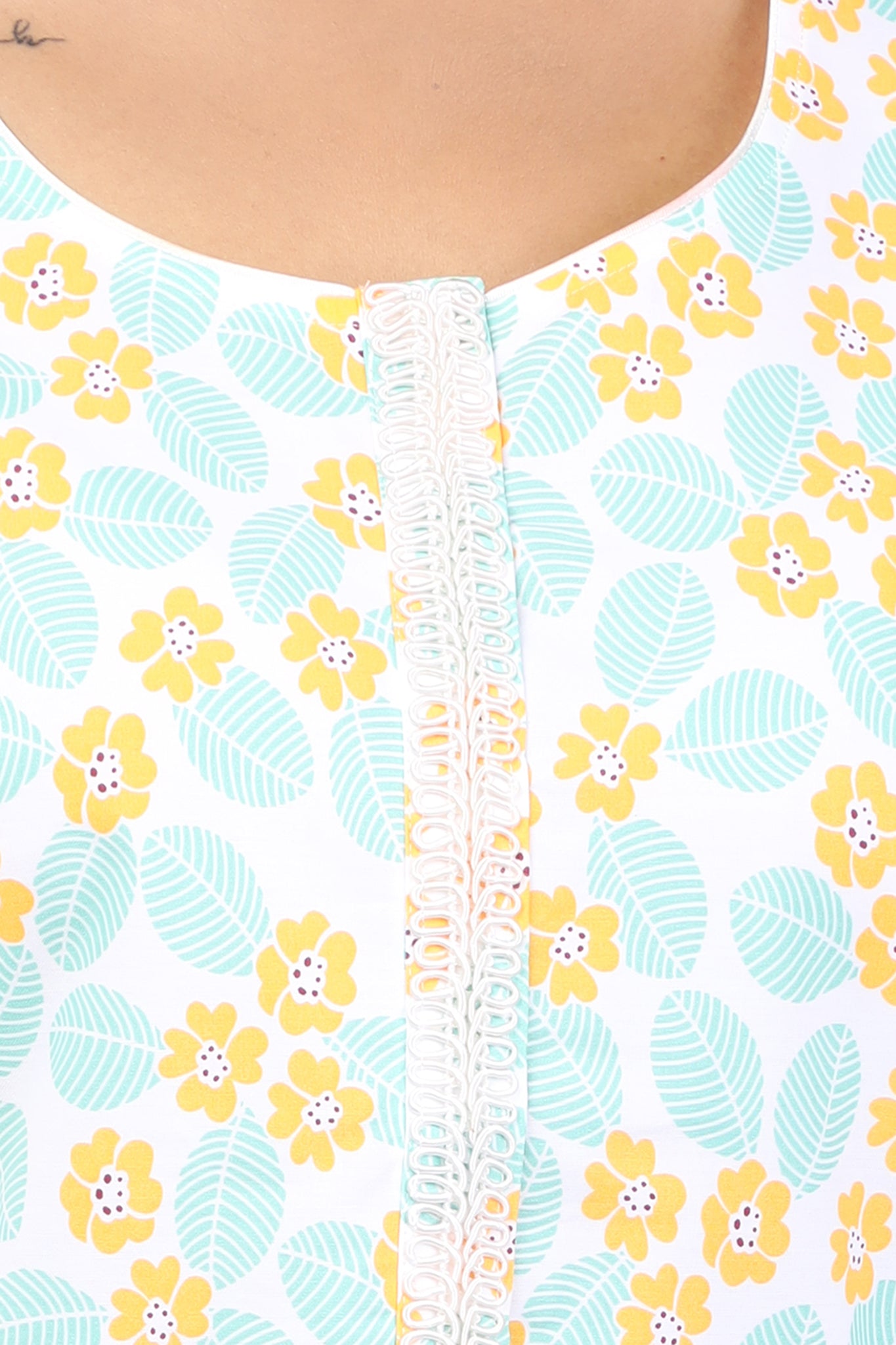 Women Off-White Floral Print Cotton Cambric Nighty