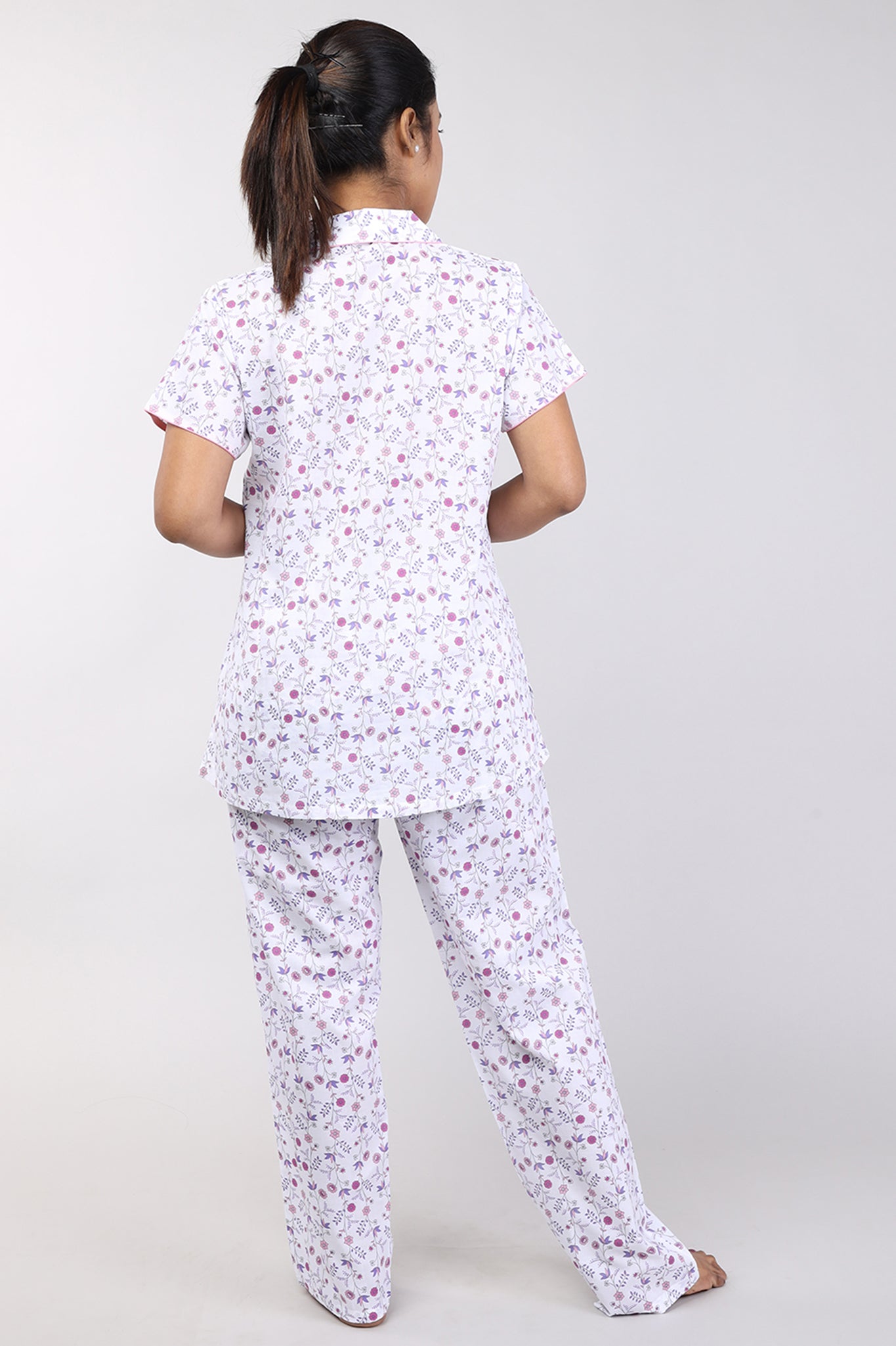 Women White Floral Print Cotton Nightsuit