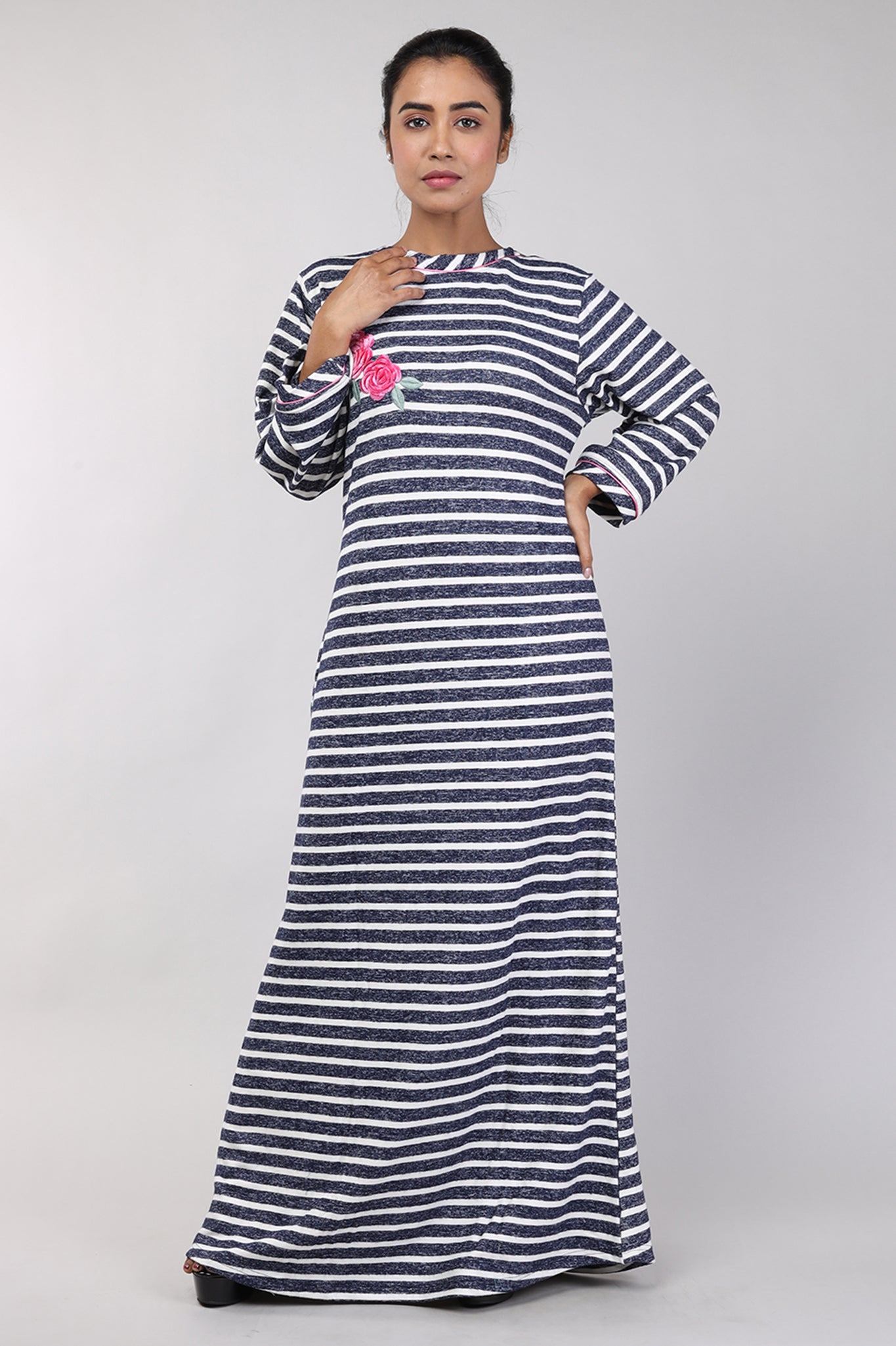 Women Navy Blue Stripes Machine Embroidery Knitted Winter Nighty