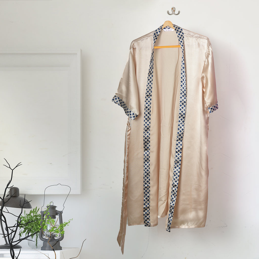Woman Beige Short Satin Robe